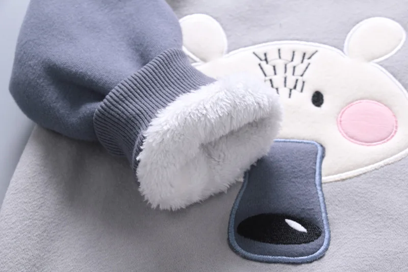 4713655012_538948725