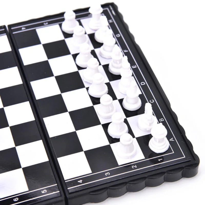 

32 Pieces Travel Magnetic Chess Set Mini Portable Folding Chess Board For Kid