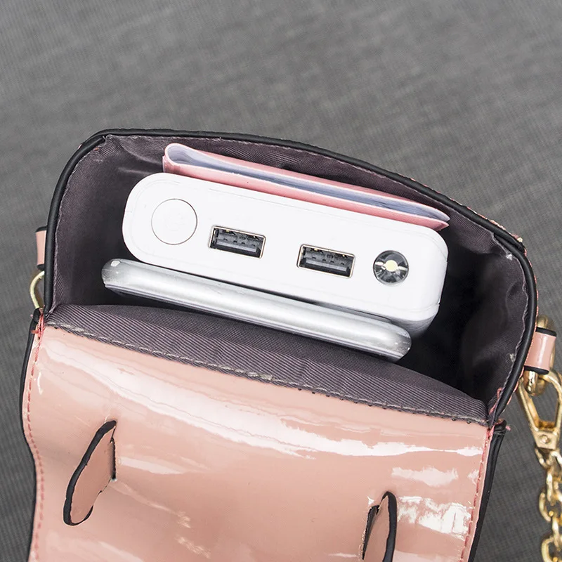2018 Новая мода заклепки небольшой площади сумка одного плеча Crossbody Для женщин