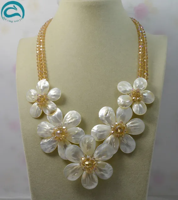 

Wholesale 2rows Champagne Crystal White Color 5 Sea Shell Flower Necklace Handmade Jewellery 18inches Perfect Women Gift