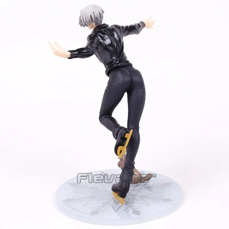 Yuri on Ice Victor Nikiforov 1/8 Масштаб ПВХ фигурка Коллекционная модель игрушки 21 см