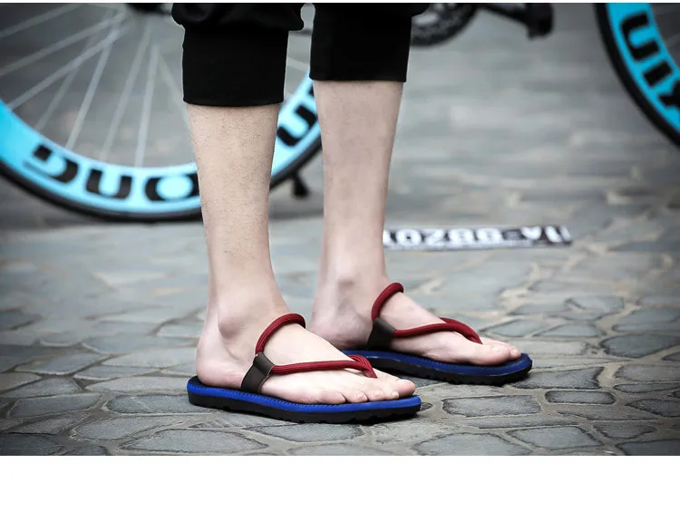Мужские шлепанцы; мужские летние повседневные пляжные туфли; нескользящие массажные сандалии для ванной; летние модные мужские сандалии