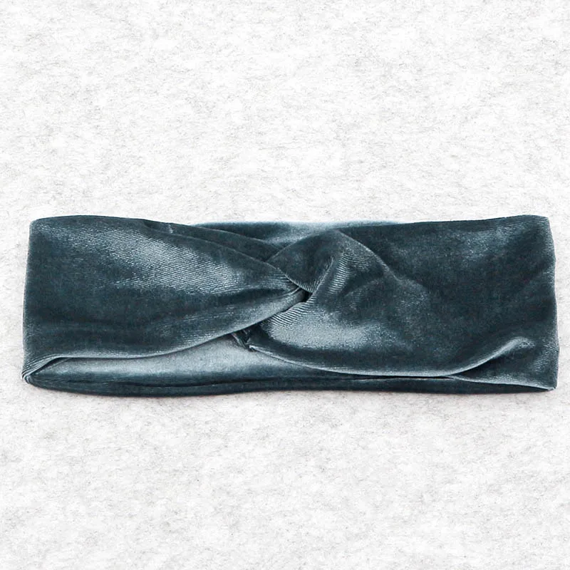GZhilovingL осень-зима повязки для женщин тюрбан мягкие бархатные крученые повязки на голову женские черные аксессуары для волос - Цвет: Темно-серый