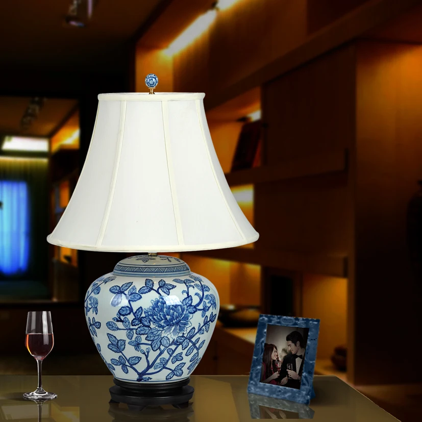 Vintage chinese bedroom living room wedding table lamp Jingdezhen porcelain ceramic table lamp art blue table desk lamp (1)