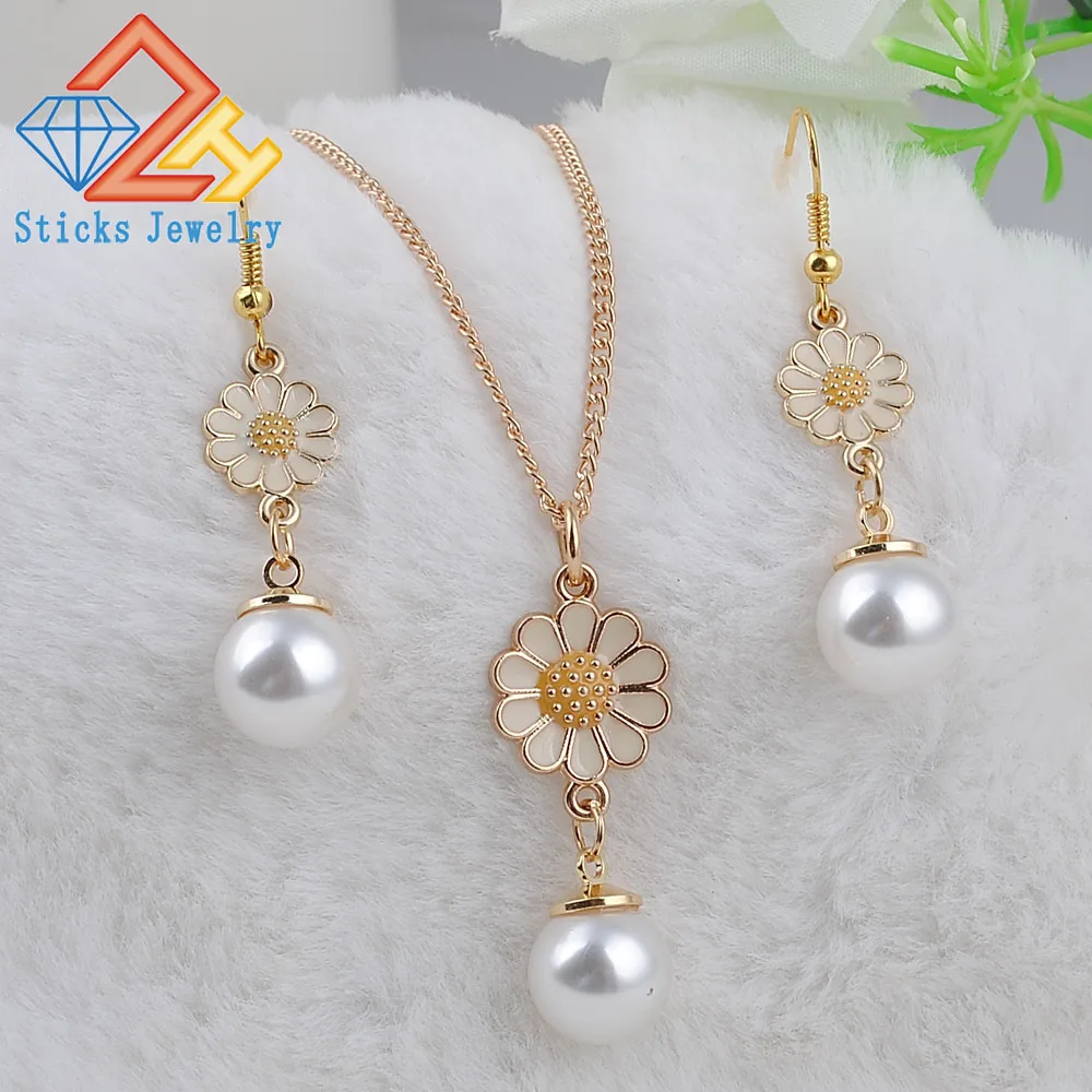 Charm Gold Rose Simulated Pearl Pendant 
