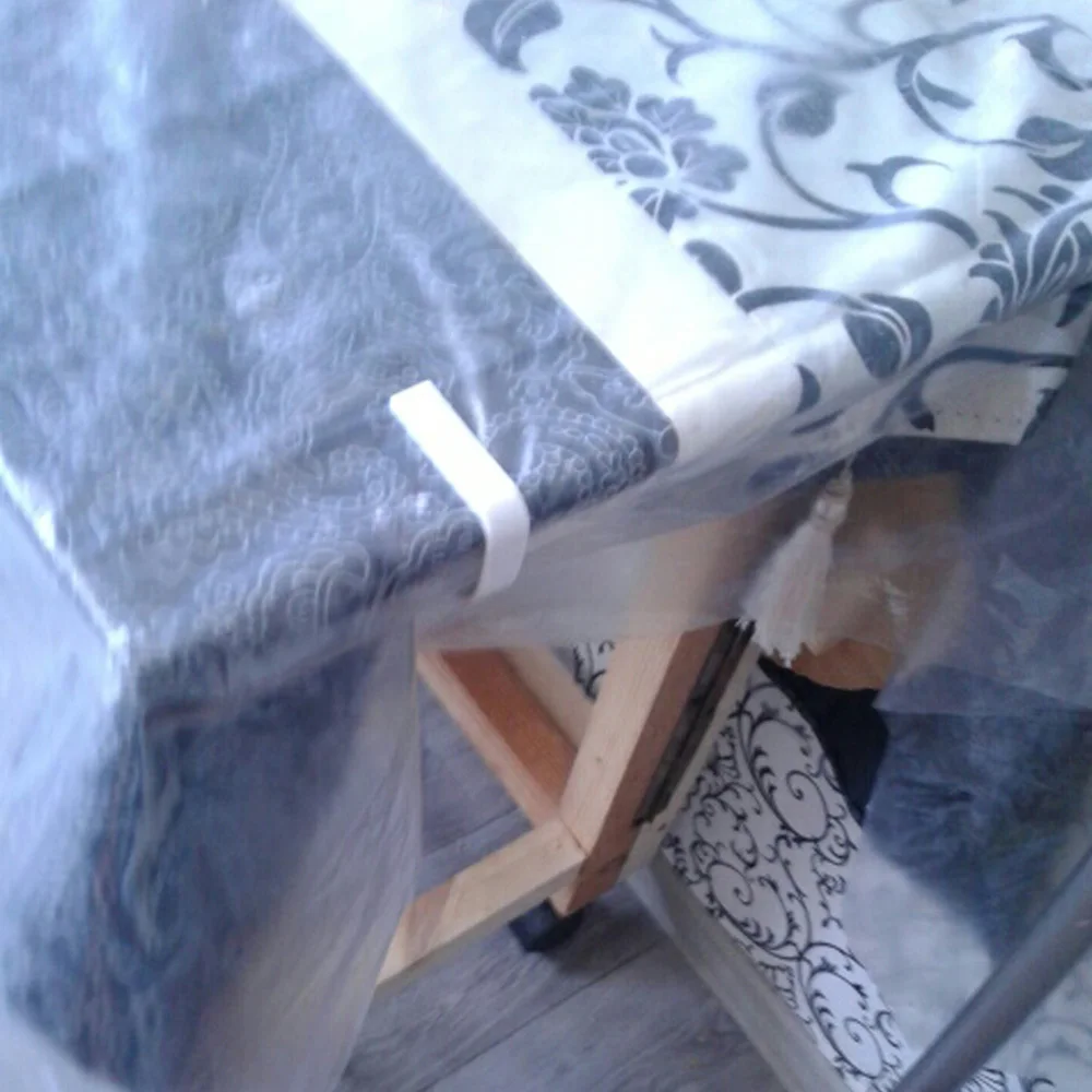 

50Pcs Plastic Table Cloth Clips Desk Skirt Cover Fixed Clip Holder Useful Wedding Party Supplies Picnic Clamps Kitchen Gadgets