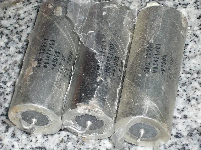 

[SA]SPRAGUE CRC U.S. copper shell oil fever 2.7UF200V divider output Need--10pcs/lot