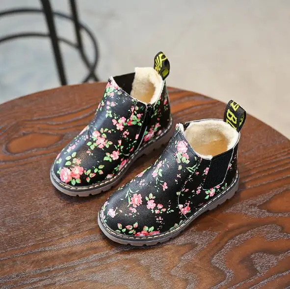 Новинка года; Детские ботильоны; сезон весна-осень; кожаные ботинки; Водонепроницаемая Нескользящая хлопковая обувь для мальчиков и девочек; зимние ботинки; 3BB - Цвет: Black floral plush