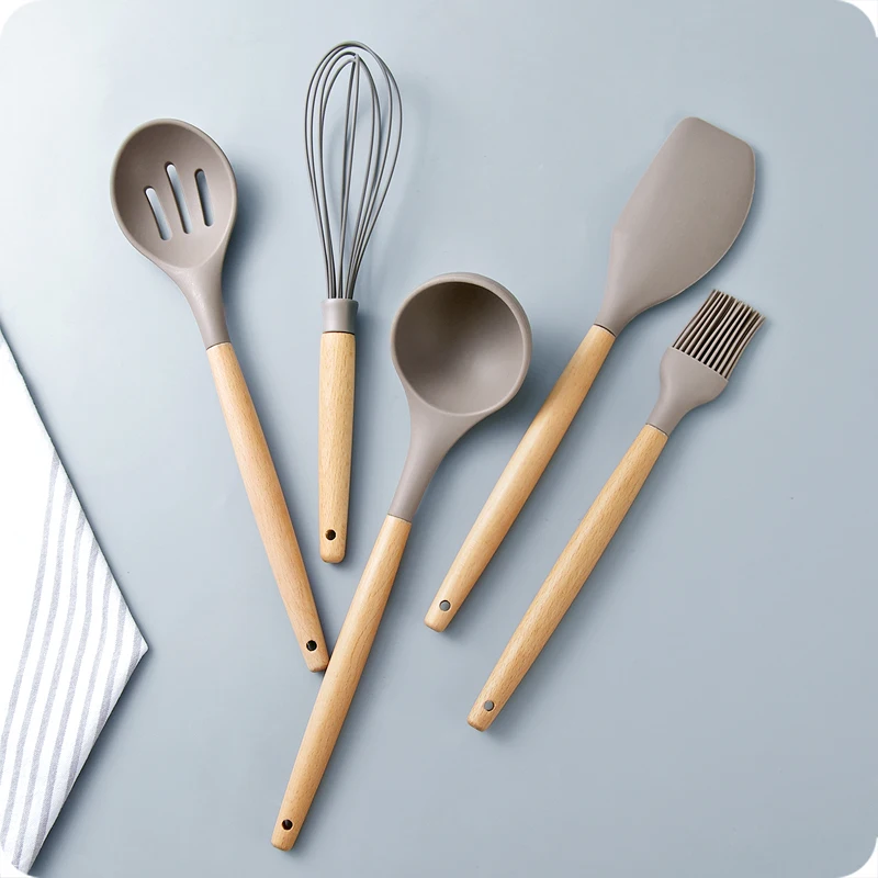 Kitchen Tools Silicone Spatula Egg Beater Nonstick Cooking Shovel Kitchenware High Temperature