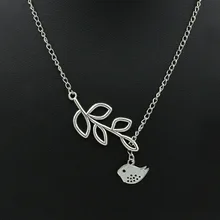 Europe and the United States and the new chain of the chain of the new leaf sweater chain girls Z3112 Girls Fashion Necklace