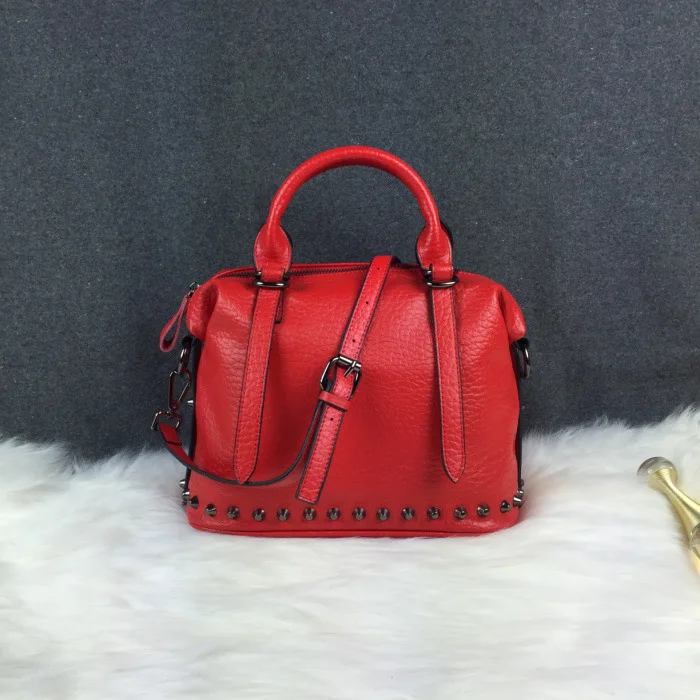 

Korean Version Women Bags Rivet Leather Lady Handbag Recreational Single Shoulder Inclined high quality shoulder bag Luxury