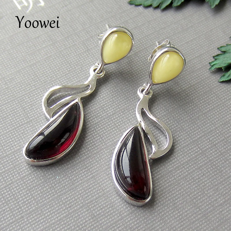 

Yoowei Natural Amber Earring for Women Poland Imported Luxurious Beewax Blood Drop Earring European Style Designer Amber Jewelry