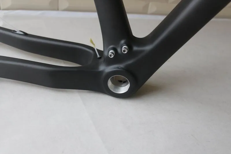 Discount 29er T800 MTB frame . mountain frame . 5