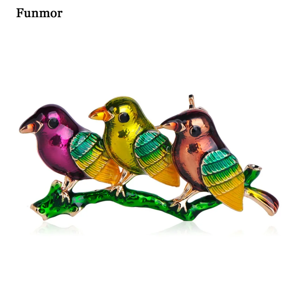 

Funmor Cute Bird Shape Brooch Enamel Animal Pins Women Girls Coat Sweater Corsage Gathering Holiday Decoration Accessories Gifts