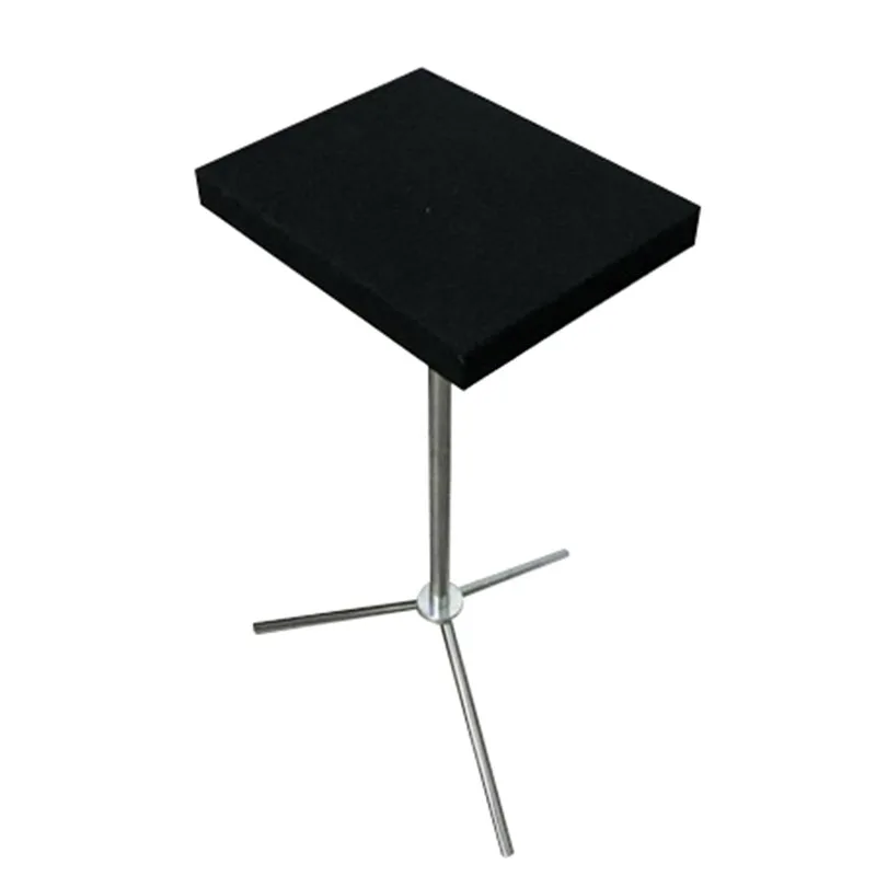 Рисунок 2 - Монеты и кольца в стеклянном столе