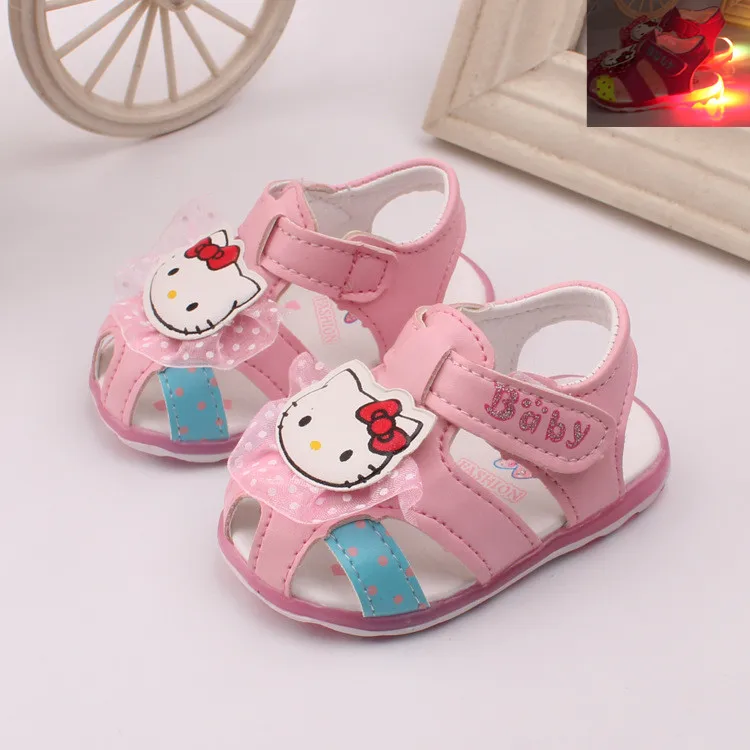 

2018 1 year old baby girls sandals LED lights princess shoes hello kitty glowing summer newborn soft bottom shoes first walk