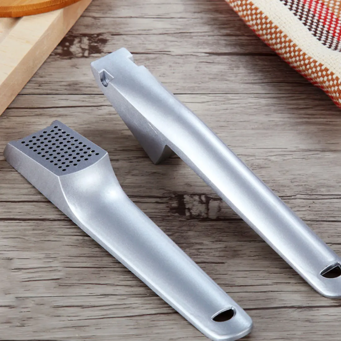Best Aluminum Alloy Garlic Presses Slicer Convenient Split Crusher