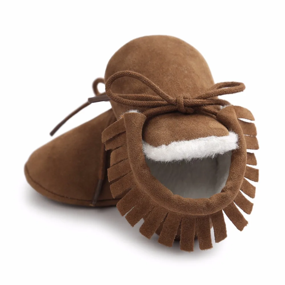 Для маленьких мальчиков для маленьких девочек Мягкие Мокасины moccs Обувь Bebe бахрома на мягкой подошве нескользящая обувь Обувь для