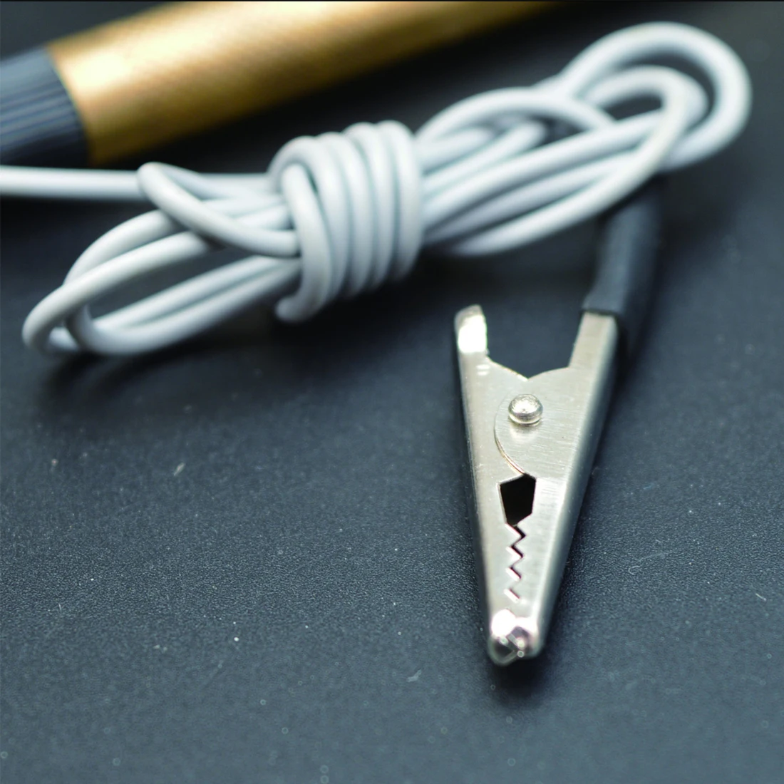 

High Precision Voltmeter Electronic Dianostic-tool DC 6V-24V Car Truck Motorcycle Circuit Voltage Tester Test Pen