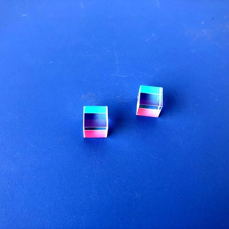 1523777120702