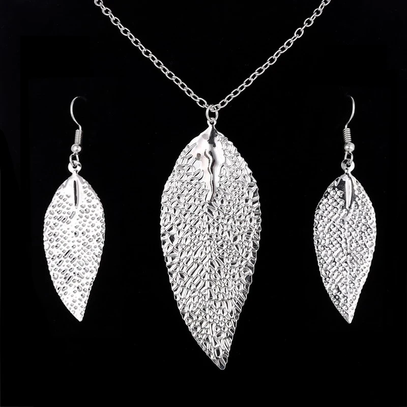 

2016 Fashion Silver Plated Leaves Jewelry Sets Best Sale Friendly Pendants Necklace Long Chain with Drop Earrings Alloy
