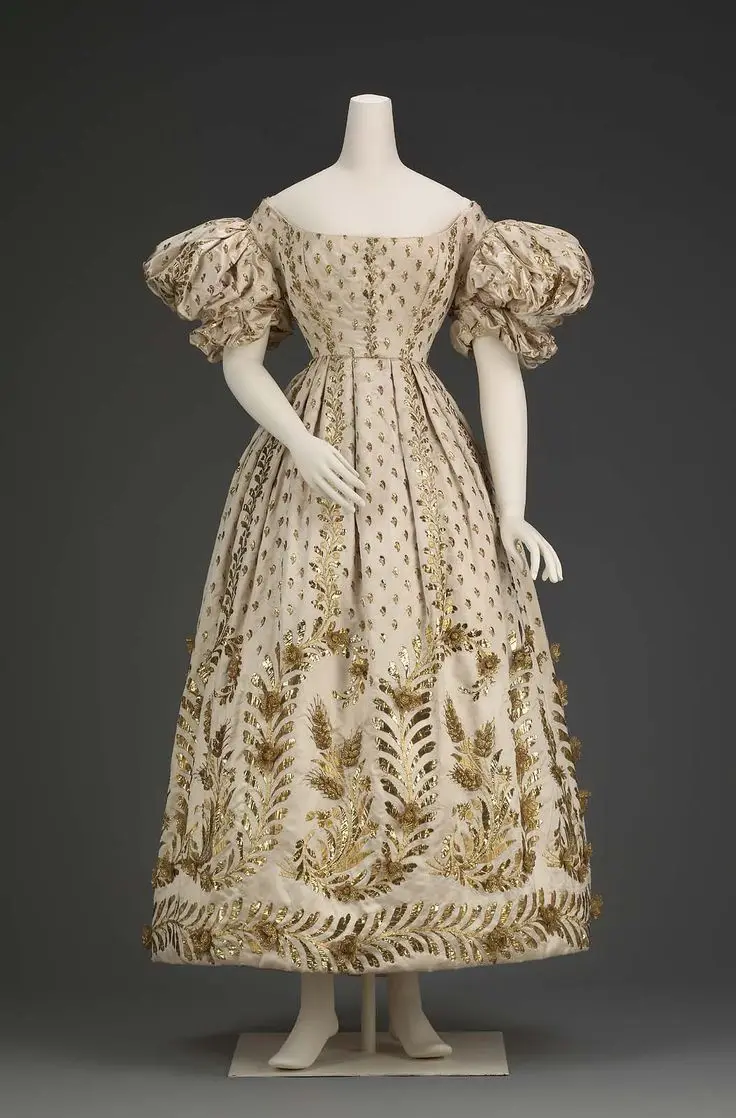 1830 abito di Corte | Museo di Belle Arti Boston