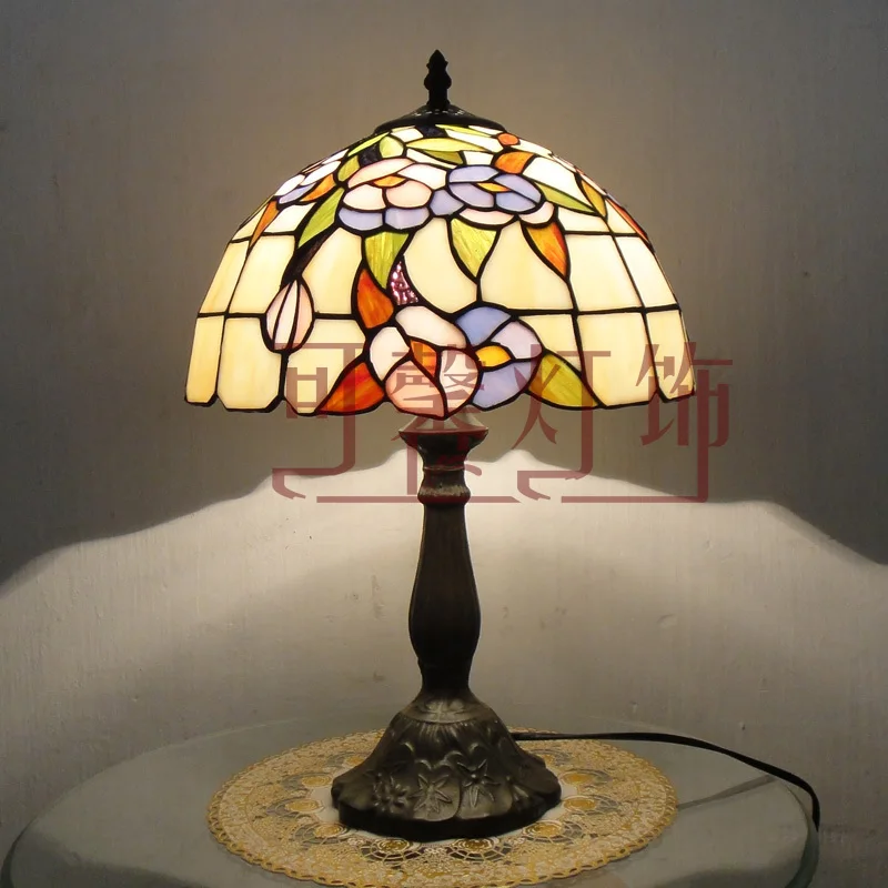New Arrival Fashion Rustic tiffany Table Lamp Bedroom ...