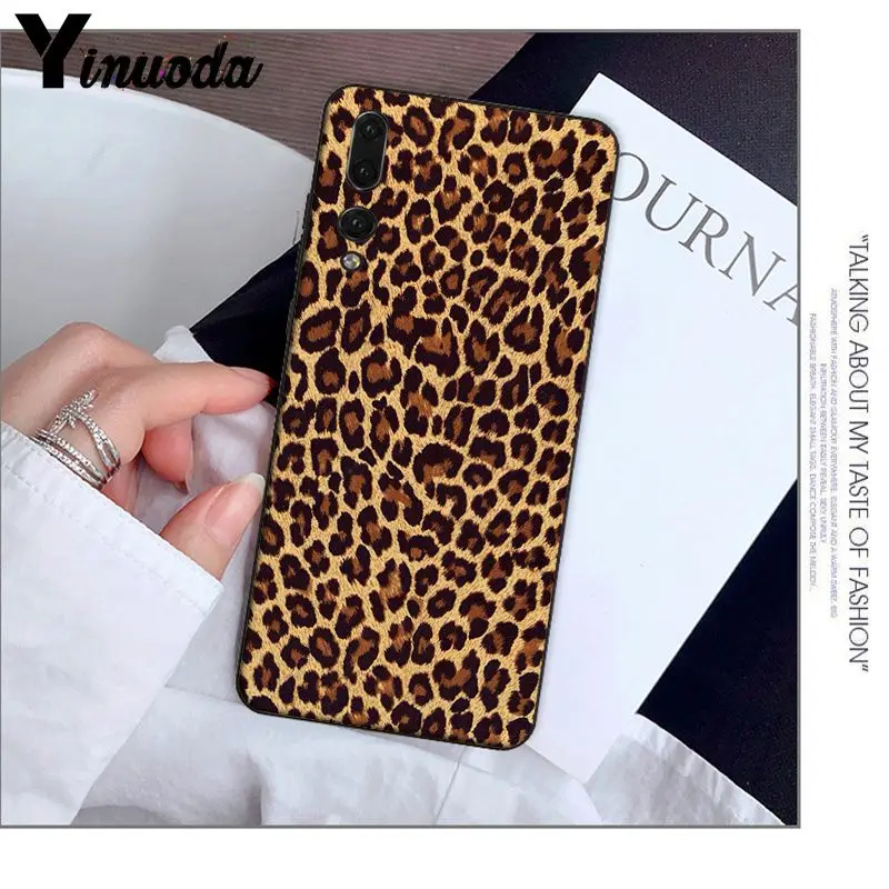 giraffe leopard tiger zebra Wild Print