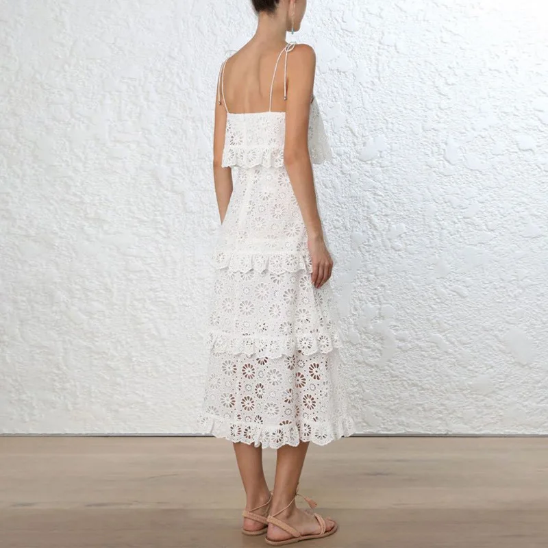 High-Quality-2018-Spring-Hollow-Out-White-Lace-Layered-Dress-Backless-Strapless-Women-Dress (2)