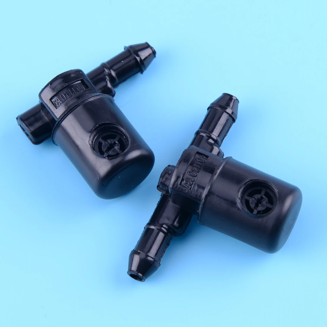 

DWCX 2PCS Front Windscreen Wiper Washer Spray Nozzle Jet 12782508 12782509 Fit For Opel Insignia A 2008-2014 2015 2016 2017