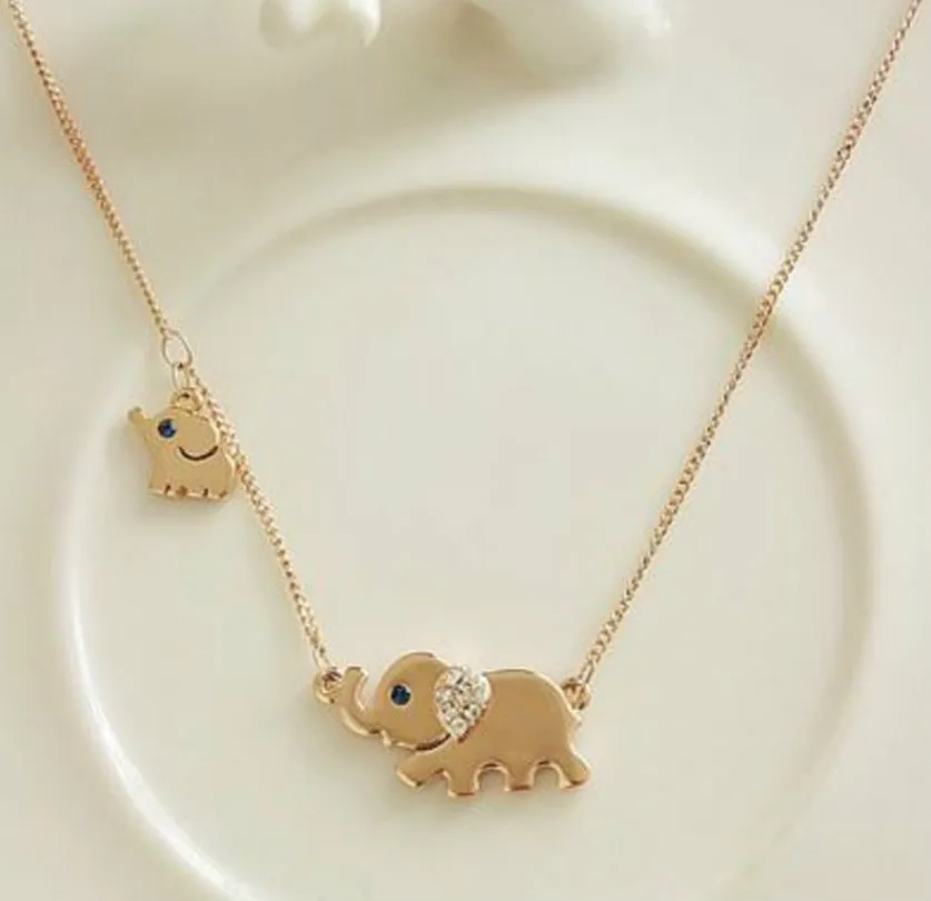 

Korean Cute Elephant Family Strolling Design Fashion Feminine Charming Crystal Chain Necklace Punk Wind Statement Necklace