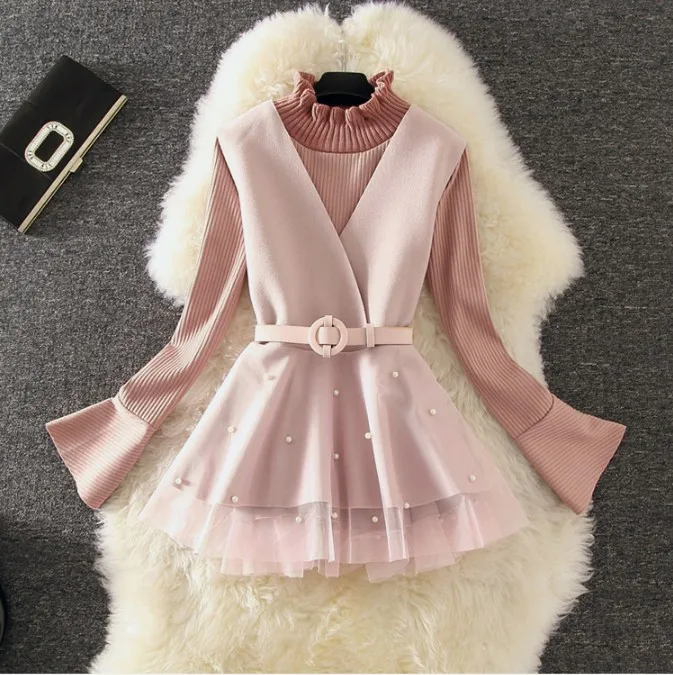 

2019 New Spring and Autumn Women's Long Sleeve Knit Shirt + Beading Gauze Stitching Vest Two Piece Ladies Sweet Tops with Belt