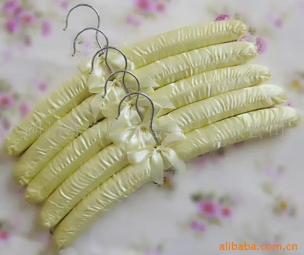 santin-padded-hangers (19)