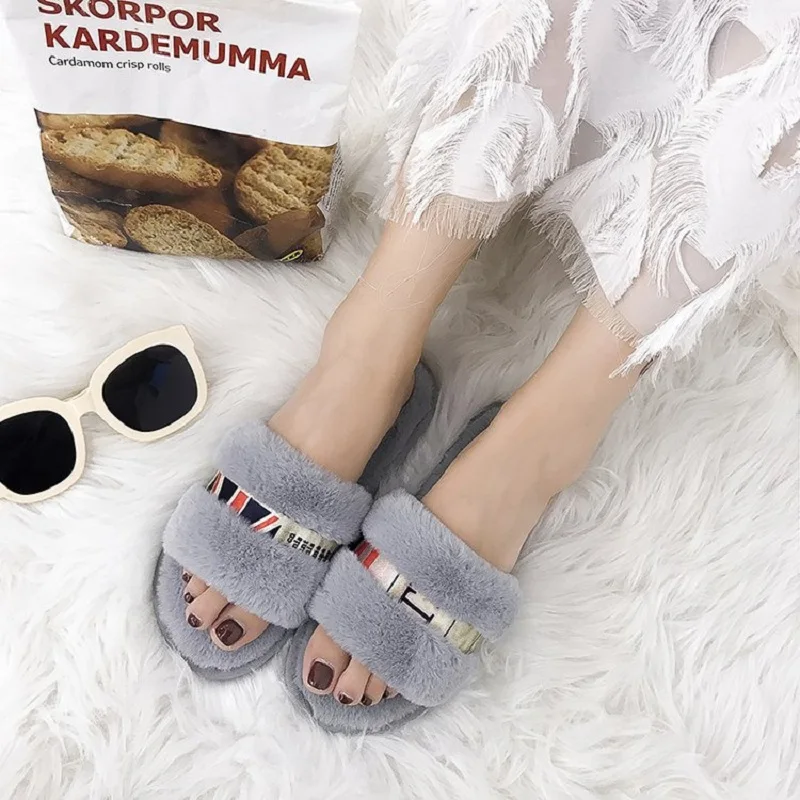 Меховые тапочки; женская обувь на мягкой подошве; pantufas de pelucia chinelo; домашние тапочки; пушистые туфли без задника; zapatos de mujer; T180806C