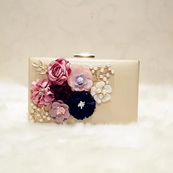 

2018 Women Pearl Floral Day Clutches Evening Bag Ladies Party Wedding Bride Fashion Beading Wallet Makeup Bags Diamonds Handbags