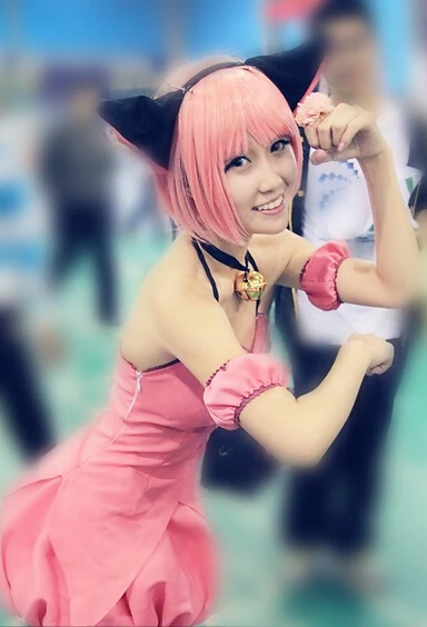 

Tokyo Mew Mew Ichigo Momomiya Cosplay Costume with gloves and hair accessory