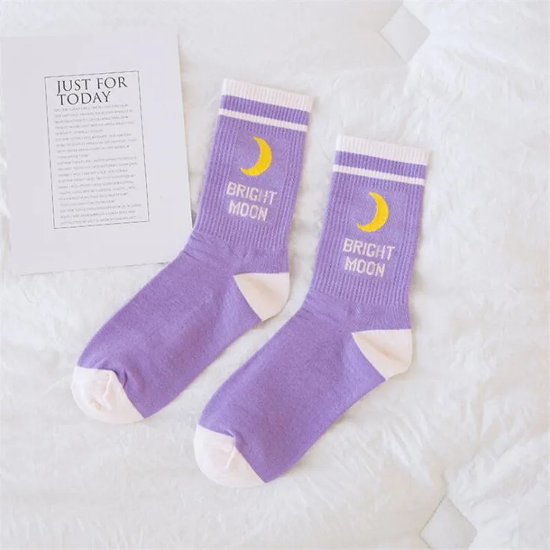 Японские милые длинные носки в стиле Харадзюку, женские хлопковые носки с яркой луной, забавные фиолетовые лунные носки для Скейтборда для девочек и женщин - Цвет: 1