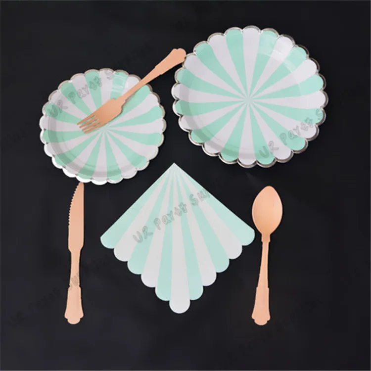 

16 People Foil Silver Scallop Paper Plates Tableware set Mint Green with Silver Foil Edge Cups Napkin Straw Utensil for Wedding