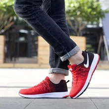 

2018 summer new sports shoes, leisure and breathable running shoes.
