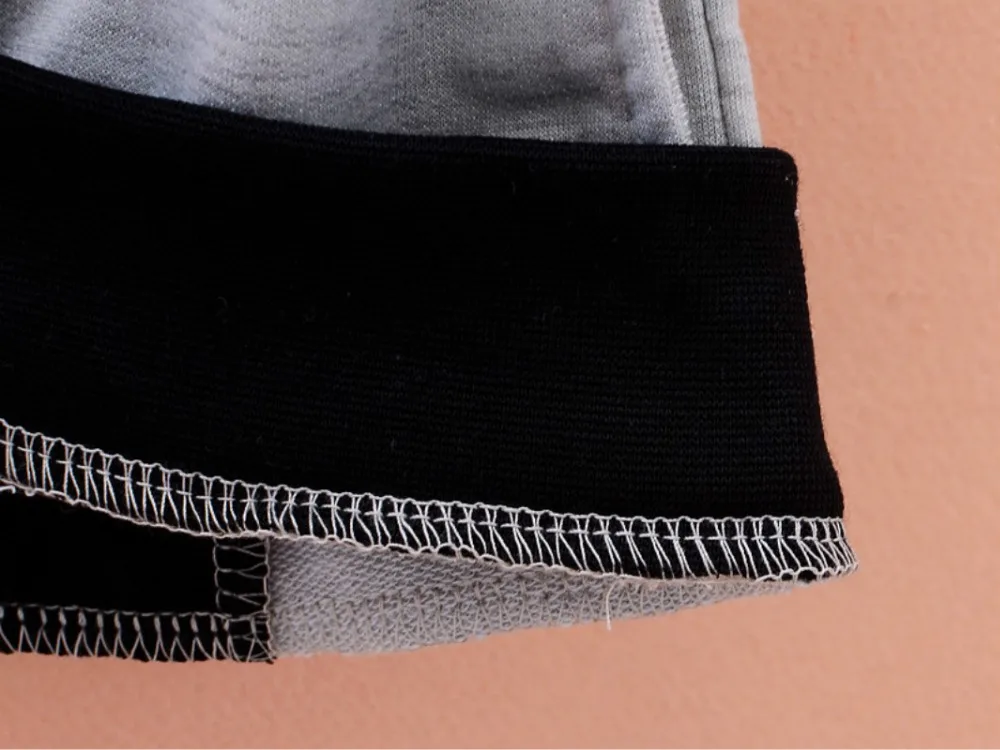 AB000743-8
