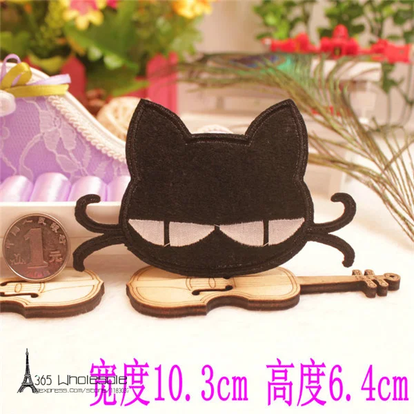 Black White Glass Cats 2pcs of Iron on cloth patches - 1