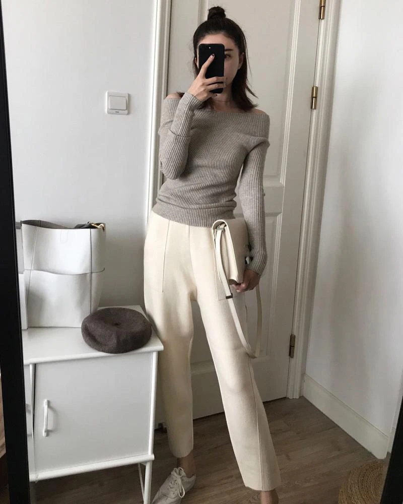   (9)