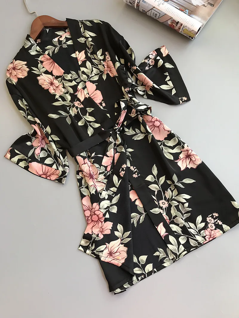 Fiklyc бренд цветочный принт сексуальные женские кимоно халаты Мода Дизайн Половина рукава красивые Атласные Халаты Ночное белье хит
