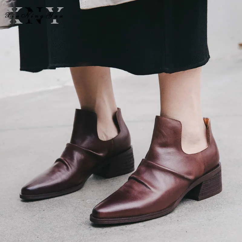 

Xiuningyan Luxury Women Retro Boots Genuine Leather Ankle Boots for Women Chelsea Bootie Pointed Toe Soft Leather Shoes Woman