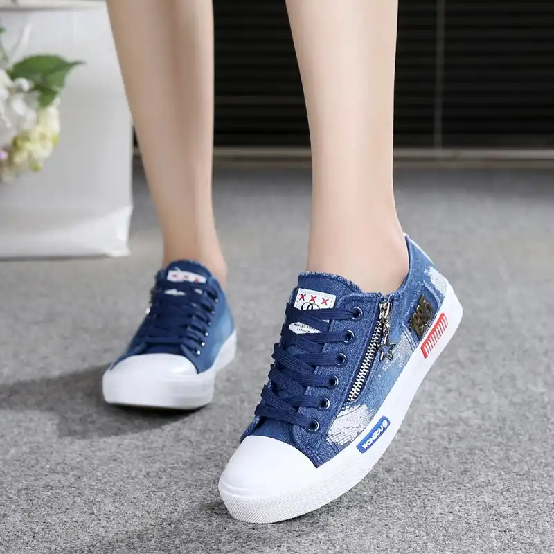 ladies casual shoes to wear with jeans