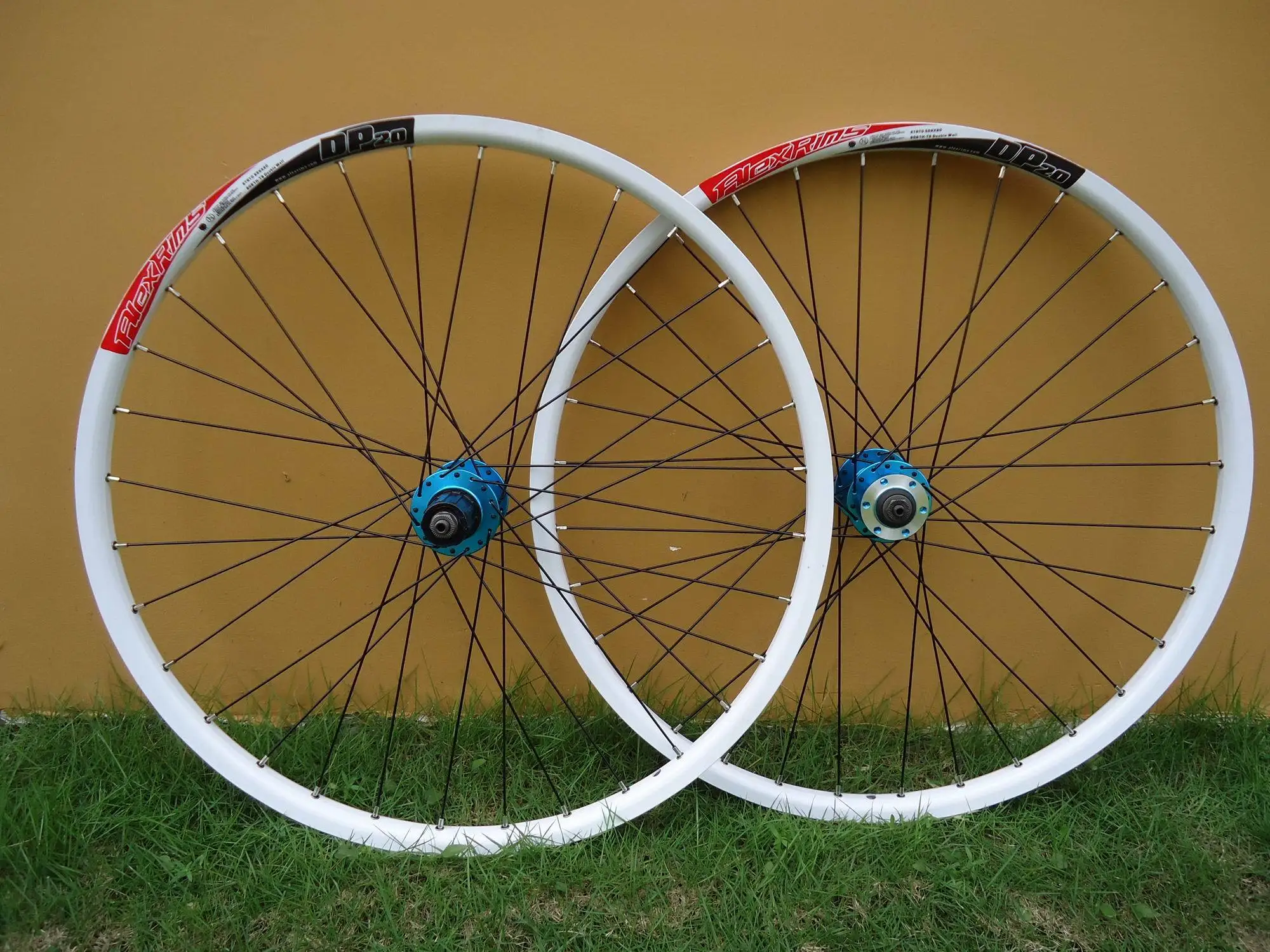 27 1 2 inch mountain bike wheels