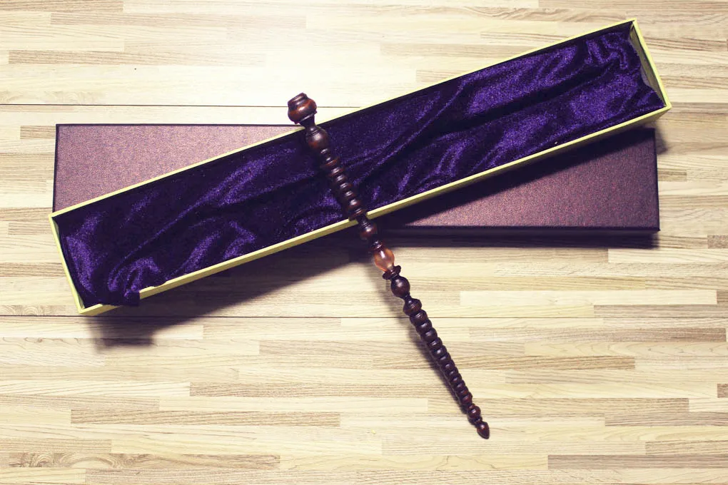 

New Version Quality Metal Core Deluxe COS Hot Harry Dolores Jane Umbridge Magical Wand Cosplay Wand