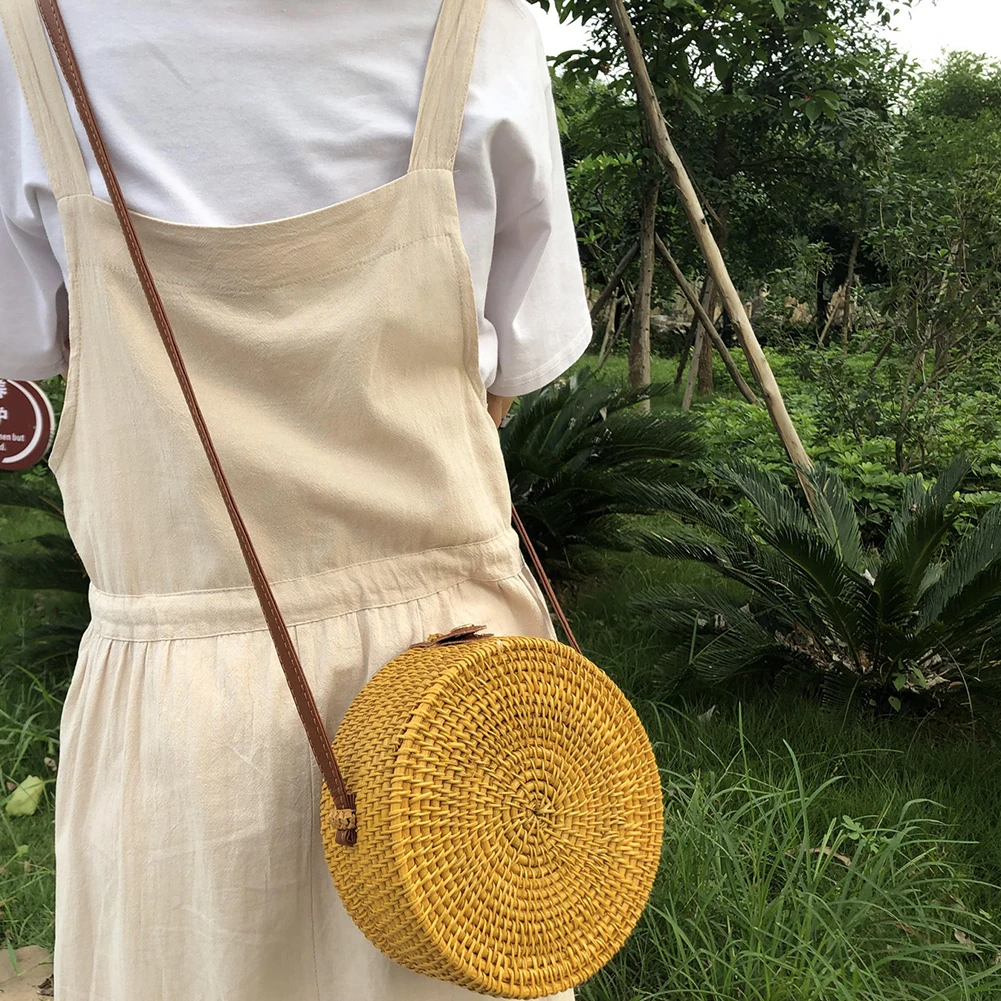 

Women Round Shape Single Shoulder Beach Woven Holiday Summer Practical Straw Bag Large Capacity Lightweight Hand Crochet Fashion