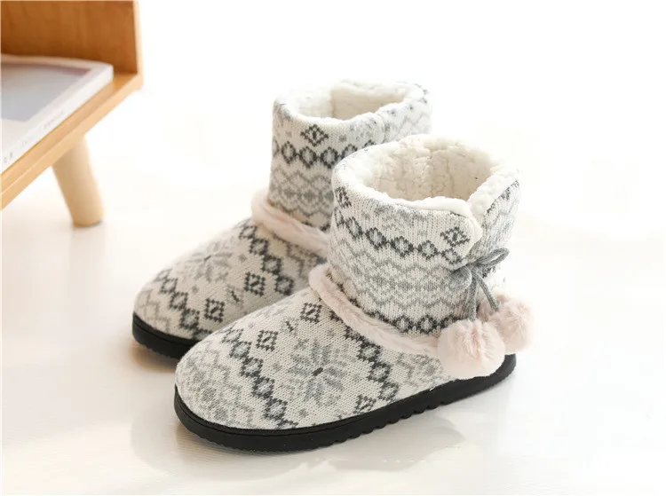 Suihyung New Winter Warm Women Indoor Shoes Short Plush Ankle Boots Thick Cashmere Cotton Padded Shoes Slip On Female Botas