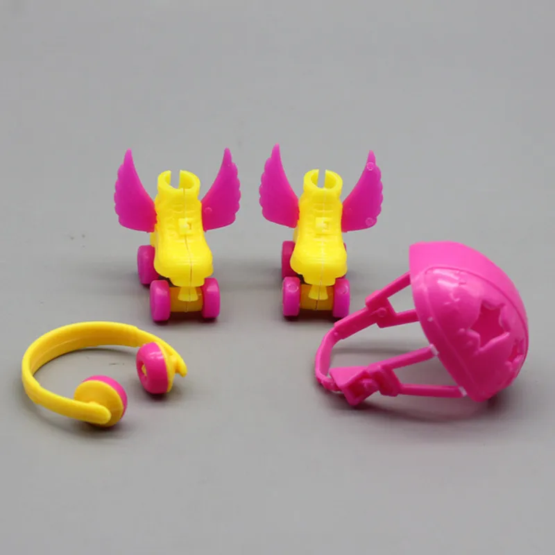 

New 4Pcs/Set Decorative Roller Skate Set Fancy Lifestyle Doll Shoes+headset+helmet For Kids Girls Toy Roller Play Accessories